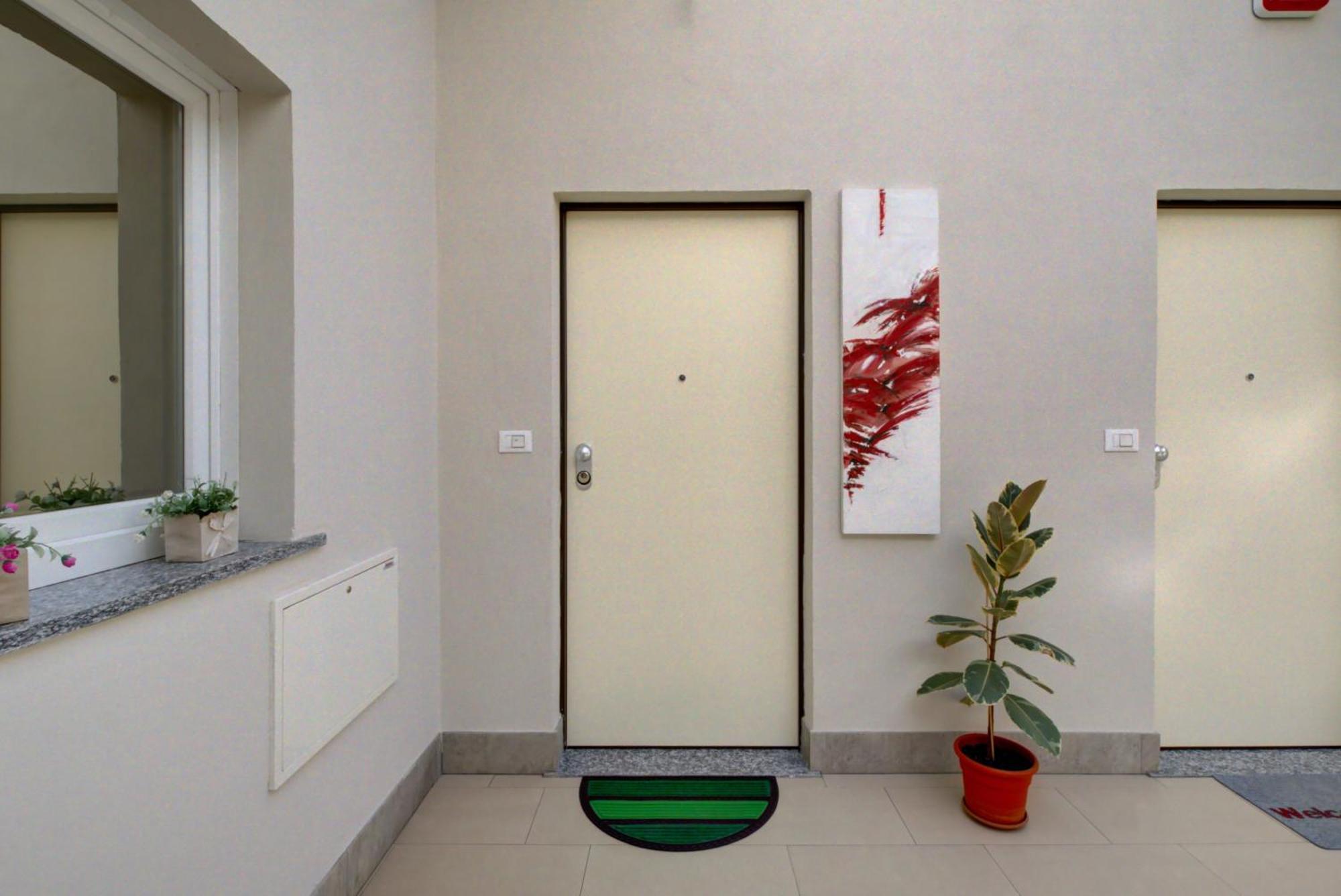 Sky Loft Nuovissimo Vicinanze Metro Apartamento *